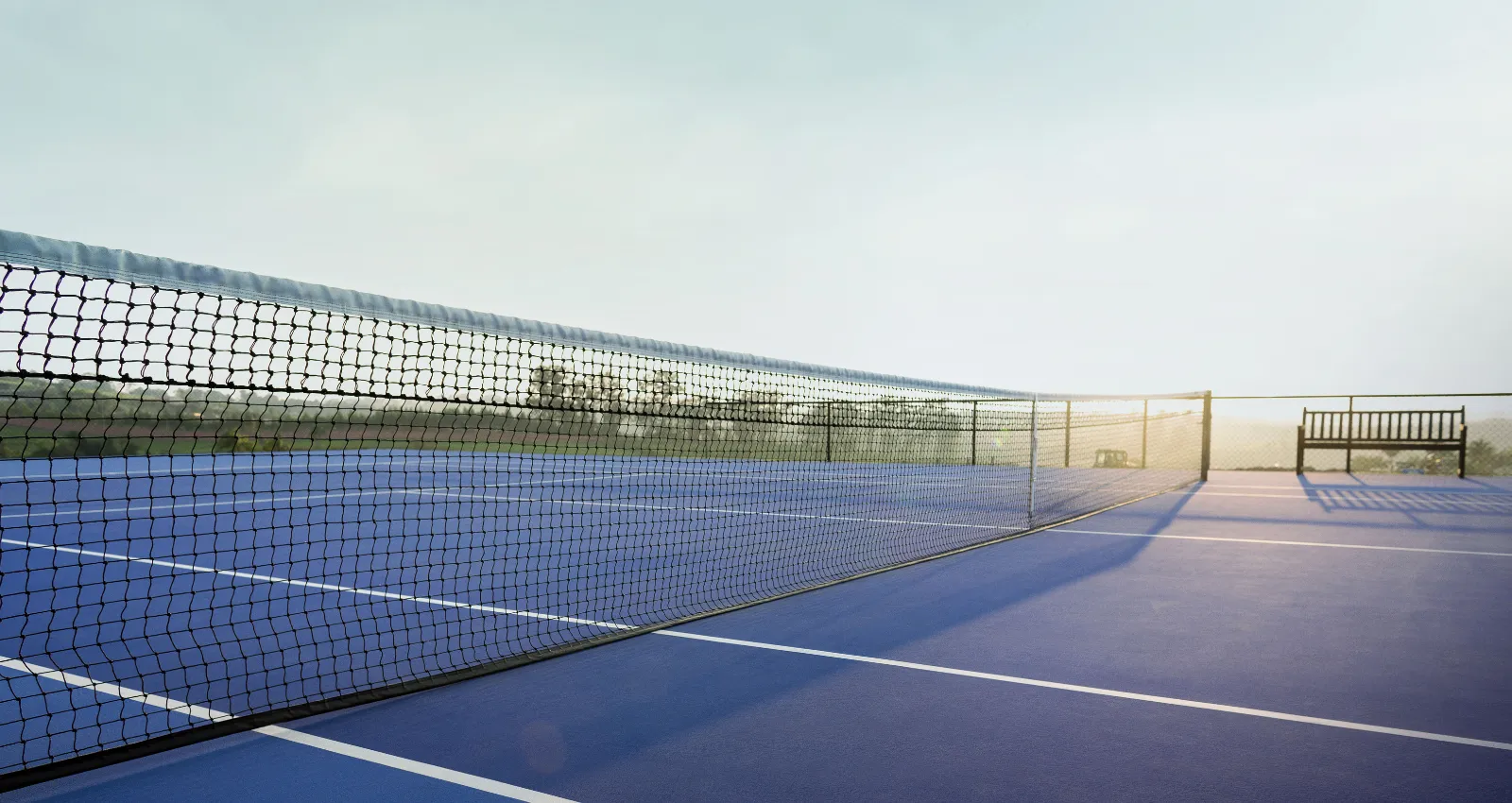 Clubs esportivos com quadras de tênis, beach tennis, pickleball e campo de futebol